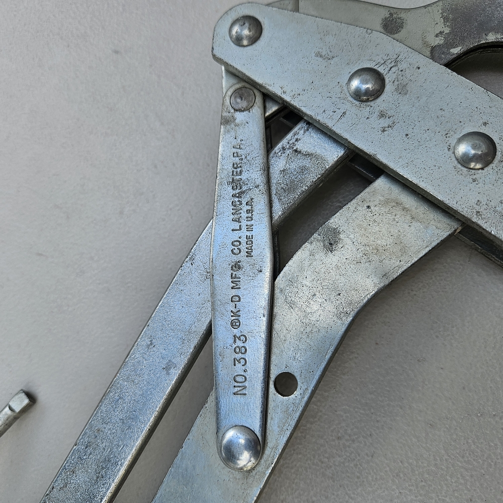 Valve Spring Compressor Tool For Engines - Picture 5 of 9